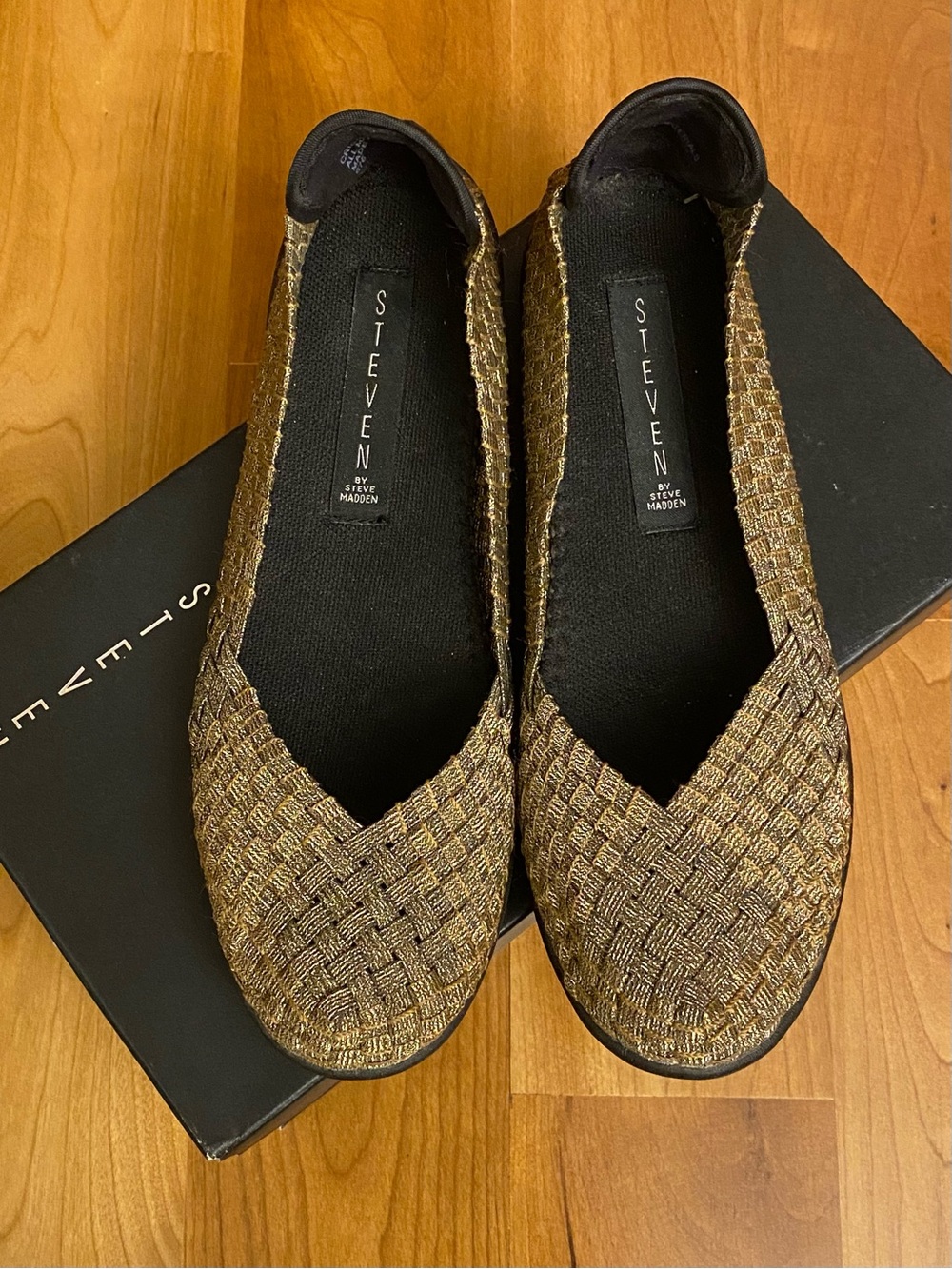 Steve Madden Metallic Gold Woven Ballet Flats